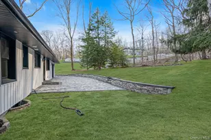 17 Woodbury Rd, Woodbury, NY 11797 - Photo 27