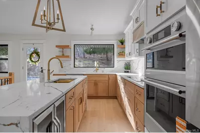 17 Woodbury Road, Woodbury, NY 11797 - Photo 9
