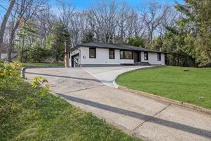 17 Woodbury Rd, Woodbury, NY 11797 - Photo 31