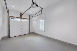 157 4th St, Hicksville, NY 11801 - Photo 17