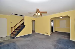 24 Linden Blvd, Hicksville, NY 11801 - Photo 5