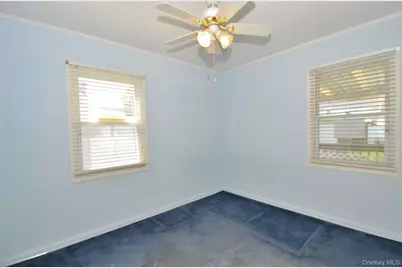 24 Linden Boulevard, Hicksville, NY 11801 - Photo 17