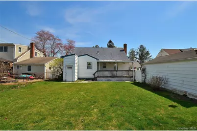 24 Linden Boulevard, Hicksville, NY 11801 - Photo 27