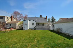 24 Linden Blvd, Hicksville, NY 11801 - Photo 27
