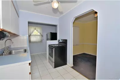 24 Linden Boulevard, Hicksville, NY 11801 - Photo 11