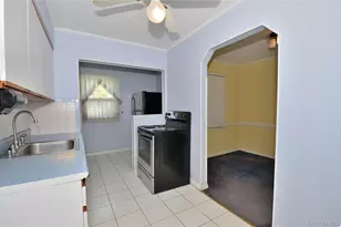 24 Linden Blvd, Hicksville, NY 11801 - Photo 11