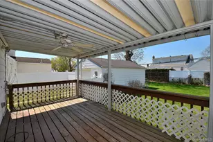 24 Linden Blvd, Hicksville, NY 11801 - Photo 31
