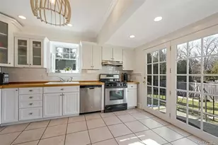 65 E Main St, Huntington, NY 11743 - Photo 9
