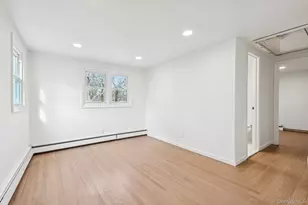 6 Nevada Ave, Medford, NY 11763 - Photo 15