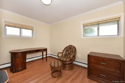 307 Blacksmith Road, Levittown, NY 11756 - Photo 17