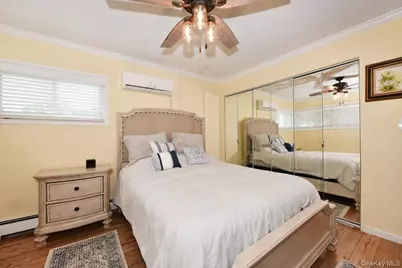 307 Blacksmith Road, Levittown, NY 11756 - Photo 15
