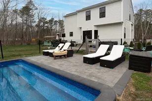 140 Gull Dip Rd, Ridge, NY 11961 - Photo 7