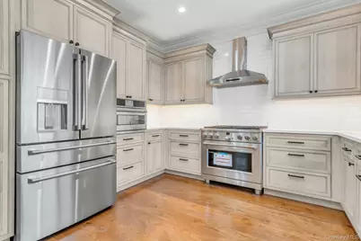 7 Bud Court, Bayville, NY 11709 - Photo 9
