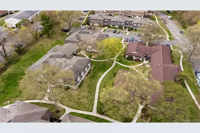 142 Feller Drive, Central Islip, NY 11722 - Photo 3