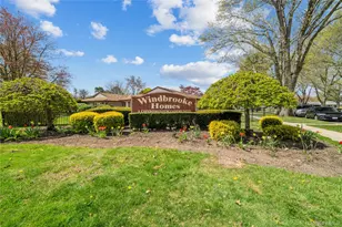 142 Feller Dr, Central Islip, NY 11722 - Photo 19