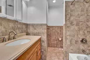 311 Mariners Way, Copiague, NY 11726 - Photo 13