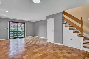 311 Mariners Way, Copiague, NY 11726 - Photo 3