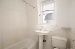 148-11 10th Ave, Whitestone, NY 11357 - Photo 21