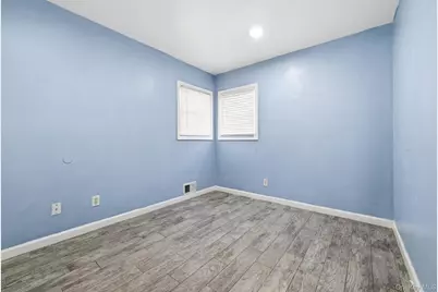 25 Montgomery Street, Brentwood, NY 11717 - Photo 7