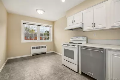 451 Main Street #14 Upper Unit, Northport, NY 11768 - Photo 13