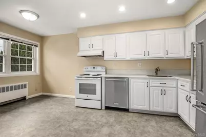 451 Main Street #14 Upper Unit, Northport, NY 11768 - Photo 15