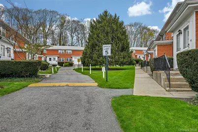 451 Main Street #14 Upper Unit, Northport, NY 11768 - Photo 3