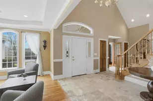 17 Forrest Way, Poughkeepsie, NY 12603 - Photo 7