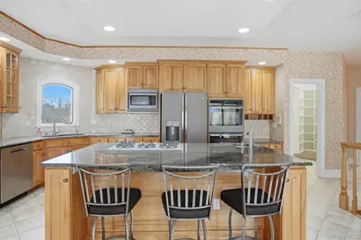 17 Forrest Way, Poughkeepsie, NY 12603 - Photo 17