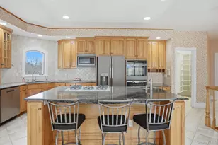 17 Forrest Way, Poughkeepsie, NY 12603 - Photo 17