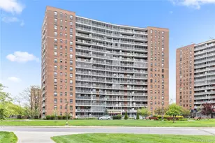61-35 98th St, Rego Park, NY 11374 - Photo 15
