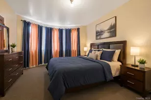 918 E 216th St, Bronx, NY 10469 - Photo 7