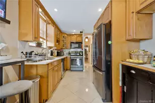 918 E 216th St, Bronx, NY 10469 - Photo 5