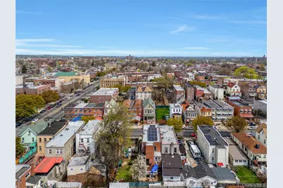918 E 216th Street, Bronx, NY 10469 - Photo 17