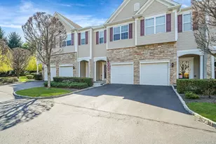6 Sugar Pine Ln, Bay Shore, NY 11706 - Photo 33