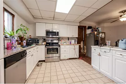 122 Clinton Avenue, Port Jefferson Station, NY 11776 - Photo 21