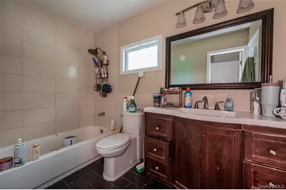 122 Clinton Avenue, Port Jefferson Station, NY 11776 - Photo 15