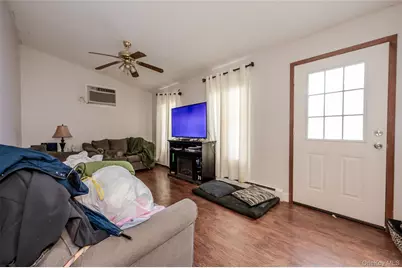 122 Clinton Avenue, Port Jefferson Station, NY 11776 - Photo 19
