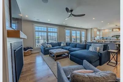 3810 Greentree Drive, Oceanside, NY 11572 - Photo 9