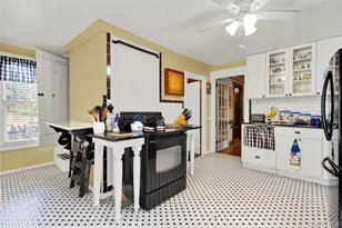 210 Old Town Rd, East Setauket, NY 11733 - Photo 9