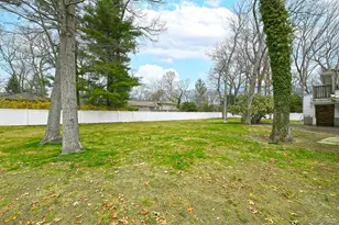 5 Shadywood Ct, Huntington, NY 11743 - Photo 11