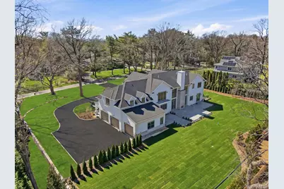 25 W Creek Farms Road, Sands Point, NY 11050 - Photo 35