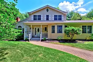 150 N Woods Dr, Wading River, NY 11792 - Photo 3