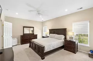 161 Brattle Cir, Melville, NY 11747 - Photo 15