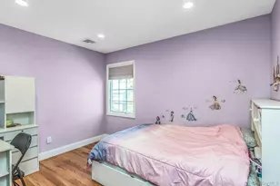 233 Collins Ave, Williston Park, NY 11596 - Photo 33