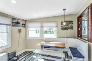 233 Collins Ave, Williston Park, NY 11596 - Photo 17