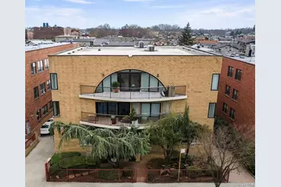 14726 Roosevelt Avenue #2C, Flushing, NY 11354 - Photo 1