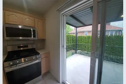 315 Washington Avenue #Unit 1, New Rochelle, NY 10801 - Photo 5