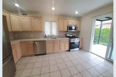315 Washington Avenue #Unit 1, New Rochelle, NY 10801 - Photo 3