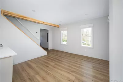 39 N Broadway, Kingston, NY 12401 - Photo 13