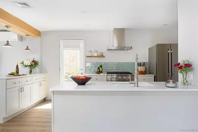 39 N Broadway, Kingston, NY 12401 - Photo 15